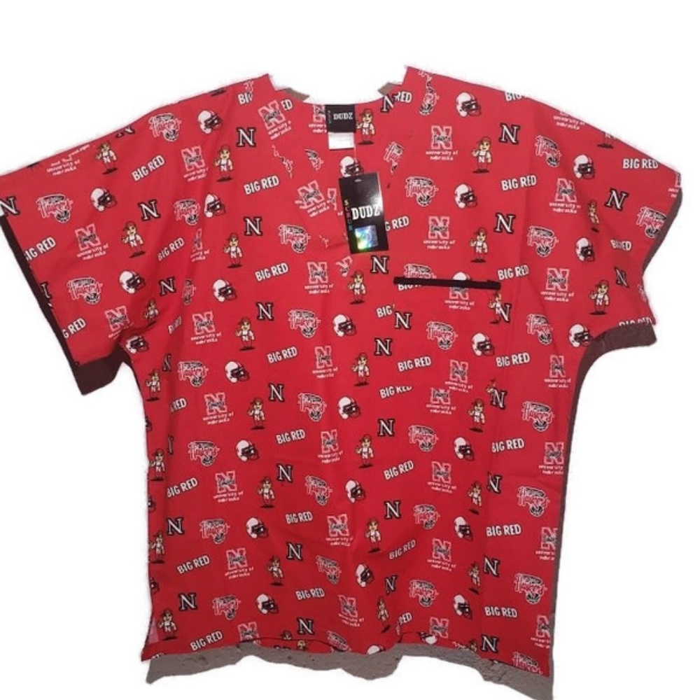Scrub DUDZ Top Size Medium Nebraska Huskers Red